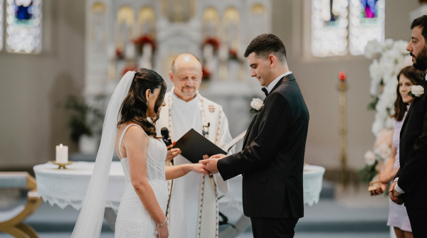 OLOAN Weddings 5 600 x 335 px).png